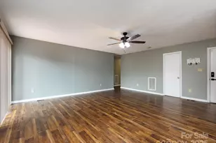 7109 Bisaner St, Charlotte, NC 28269 - Photo 10