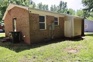 133 Hickory Ln, York, SC 29745 - Photo 4