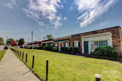 617 E 2nd Avenue, Gastonia, NC 28054 - Photo 4