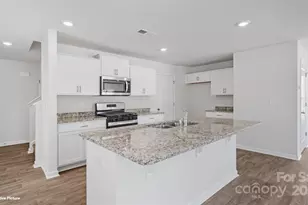 616 13th Ave Dr NE, Hickory, NC 28601 - Photo 8