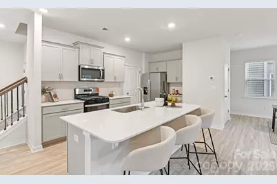 608 13th Avenue Drive NE, Hickory, NC 28601 - Photo 14