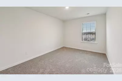 608 13th Avenue Drive NE, Hickory, NC 28601 - Photo 16