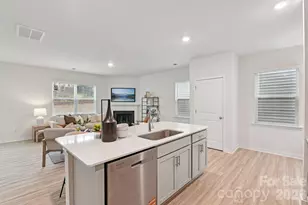 608 13th Ave Dr NE, Hickory, NC 28601 - Photo 12