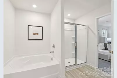 608 13th Avenue Drive NE, Hickory, NC 28601 - Photo 32