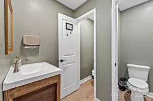 43 Polly Spout Rd, Marion, NC 28752 - Photo 26