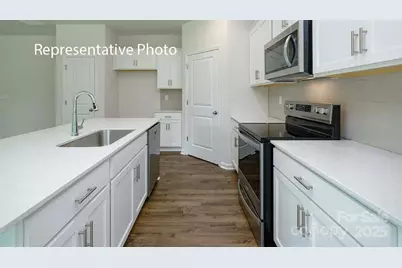 1371 37th Avenue Lane NE, Hickory, NC 28601 - Photo 4