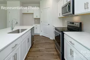 1371 37th Ave Lane NE, Hickory, NC 28601 - Photo 4