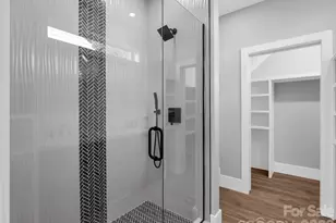 1 Pinnacle Vw Rd, Asheville, NC 28803 - Photo 12