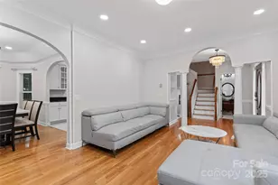 220 35th Ave NE, Hickory, NC 28601 - Photo 4