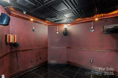 220 35th Avenue NE, Hickory, NC 28601 - Photo 32