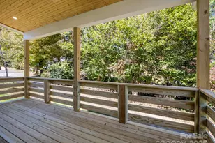 3 Pinnacle Vw Rd, Asheville, NC 28803 - Photo 12