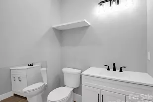 3 Pinnacle Vw Rd, Asheville, NC 28803 - Photo 10