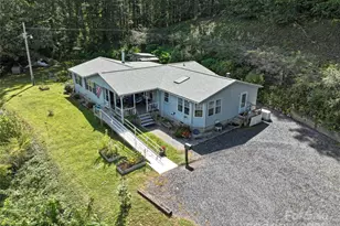 35 Mountaineer Ln, Burnsville, NC 28714 - Photo 1