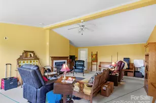 35 Mountaineer Ln, Burnsville, NC 28714 - Photo 8