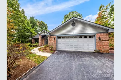 811 Sunlight Ridge, Hendersonville, NC 29792 - Photo 1