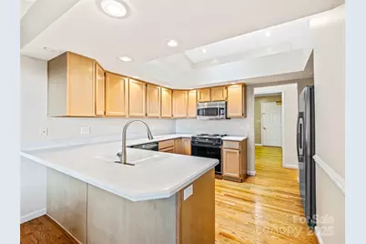 811 Sunlight Ridge, Hendersonville, NC 29792 - Photo 18