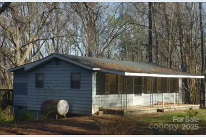 215 N Pinchback Avenue, Bessemer City, NC 28016 - Photo 1