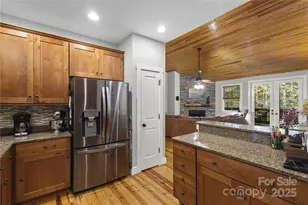 112 Boulder Crk Ln, Tuckasegee, NC 28783 - Photo 16