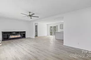 105 Apple Tree Ln, Statesville, NC 28677 - Photo 2