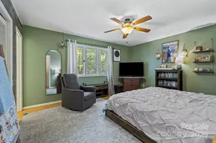 100 Greenbriar Ave, Flat Rock, NC 28731 - Photo 24