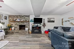 100 Greenbriar Ave, Flat Rock, NC 28731 - Photo 30