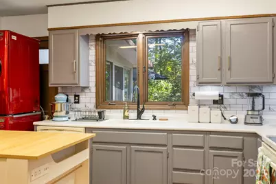 100 Greenbriar Avenue, Flat Rock, NC 28731 - Photo 20
