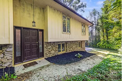 100 Greenbriar Avenue, Flat Rock, NC 28731 - Photo 4