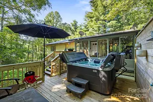 100 Greenbriar Ave, Flat Rock, NC 28731 - Photo 12