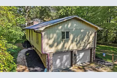 100 Greenbriar Avenue, Flat Rock, NC 28731 - Photo 32