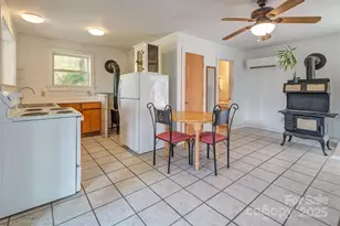 40 Craggy View Ln, Barnardsville, NC 28709 - Photo 4