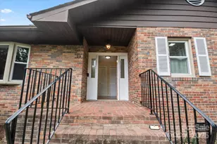 196 Broadview Cir, Brevard, NC 28712 - Photo 4