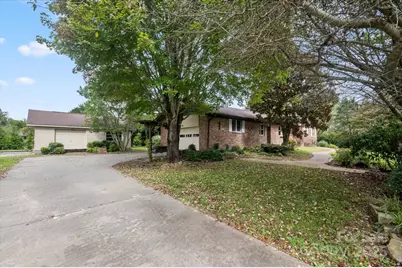 196 Broadview Circle, Brevard, NC 28712 - Photo 2