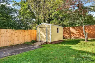 109 N Dougherty St, Black Mountain, NC 28711 - Photo 34