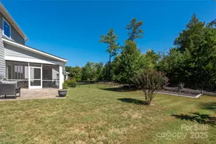 912 Elderberry Ln, Clover, SC 29710 - Photo 40