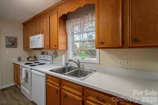 1371 Millrace Dr, Conover, NC 28613 - Photo 14