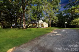 951 Confederate Ave, Lancaster, SC 29720 - Photo 4