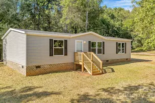 324 Center Ln, Thurmond, NC 28683 - Photo 2