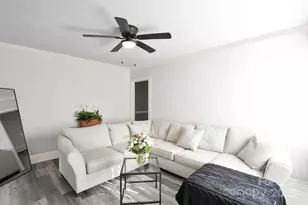 2701 Watson Dr, Charlotte, NC 28208 - Photo 4