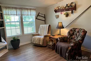 429 Riverwind Dr, Hendersonville, NC 28739 - Photo 18