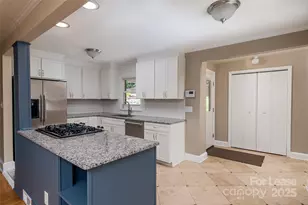 550 W Kingston Ave, Charlotte, NC 28203 - Photo 4