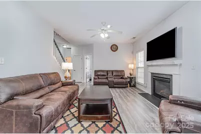 2823 Oakdale Pasture Drive, Charlotte, NC 28216 - Photo 4