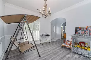 2823 Oakdale Pasture Dr, Charlotte, NC 28216 - Photo 10