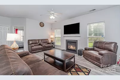 2823 Oakdale Pasture Drive, Charlotte, NC 28216 - Photo 8