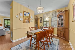 106 Abbey Cir, Asheville, NC 28805 - Photo 4