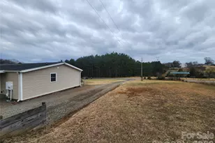 303 Johnson Dairy Rd, Mooresville, NC 28115 - Photo 6