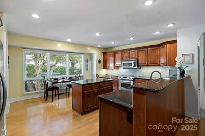 128 Forest View Drive, Flat Rock, NC 28731 - Photo 8