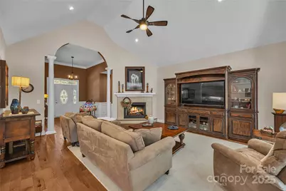 322 W Glenview Drive, Salisbury, NC 28147 - Photo 8