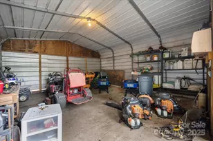 11601 Calgary Dr, Charlotte, NC 28215 - Photo 20