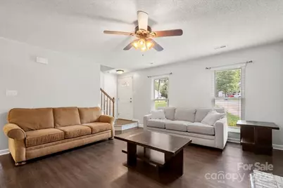 11601 Calgary Drive, Charlotte, NC 28215 - Photo 4