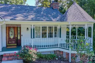 168 Mountain Valley Dr, Hendersonville, NC 28739 - Photo 2